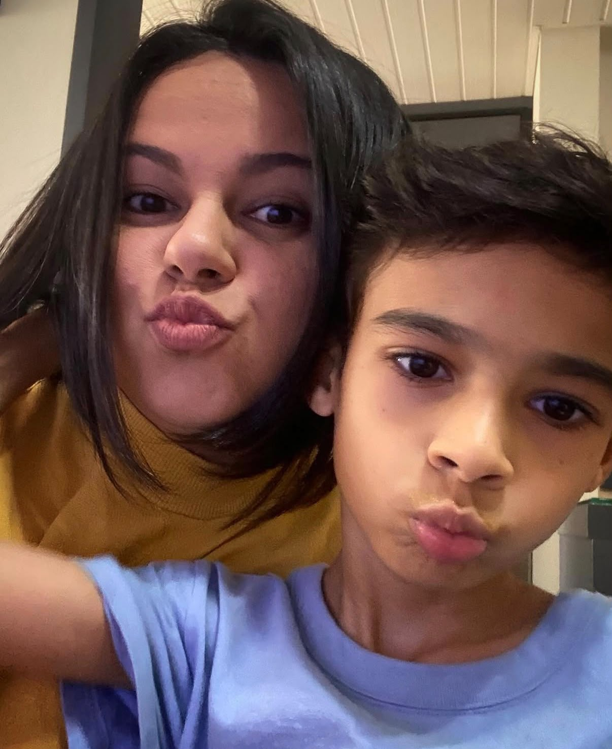 Tatiane Fernandes com seu filho